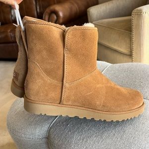 UGG Cory Li